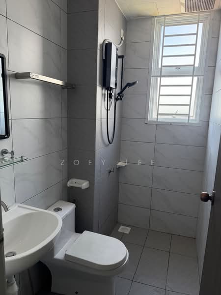 Servis Apartment untuk Dijual di SKS Habitat - Zoey Lee - Bathroom - PropertyGuru.com.my