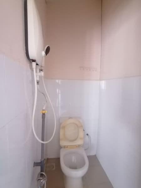 Terraced House for Rent in Setapak (Kuala Lumpur) - Bobby Lee - Bathroom - PropertyGuru.com.my