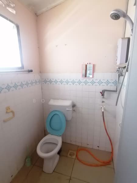 Terraced House for Rent in Setapak (Kuala Lumpur) - Bobby Lee - Bathroom - PropertyGuru.com.my