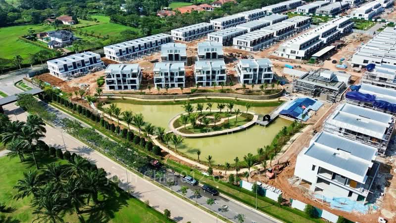 Semi-Detached House for Sale in Gelang Patah (Johor) - Joan Chia - Exterior - PropertyGuru.com.my