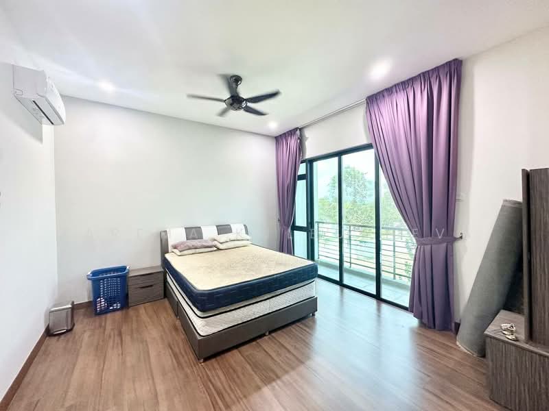 2-storey Terraced House for Sale in Taman Semenyih Indah (Semenyih) - Zarema Kulbuzheva - Bedroom - PropertyGuru.com.my