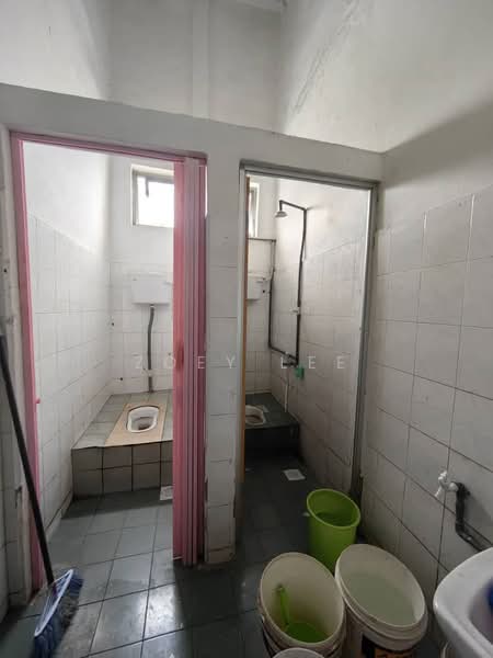 Kilang untuk Disewa di Johor Bahru (Johor) - Zoey Lee - Bathroom - PropertyGuru.com.my