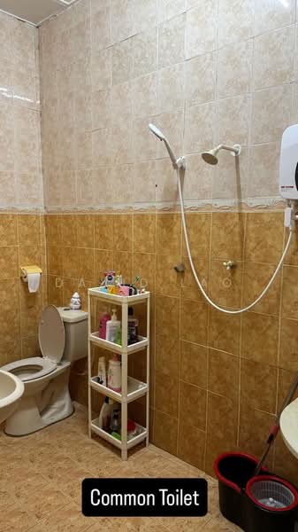 1.5-storey Terraced House for Rent in Kampung Semarak (Setapak) - David Lao - Bathroom - PropertyGuru.com.my
