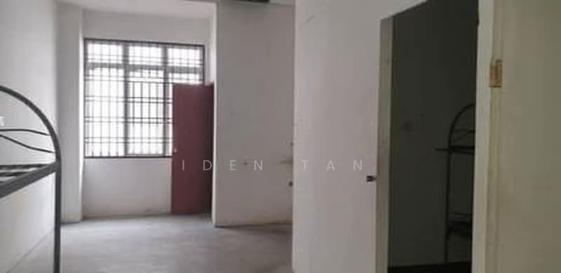 Shop / Office for Sale in Taman Sierra Perdana (Masai) - Iden Tan - Interior - PropertyGuru.com.my