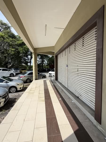 Shop for Sale in Taman Lestari Perdana (Seri Kembangan) - Pristine Low - Exterior - PropertyGuru.com.my