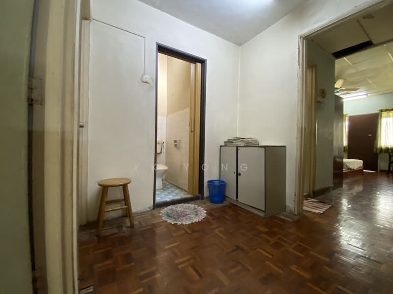 Rumah Teres 2 Tingkat untuk Dijual di Taman Connaught (Cheras) - Yk Yong - Bathroom - PropertyGuru.com.my