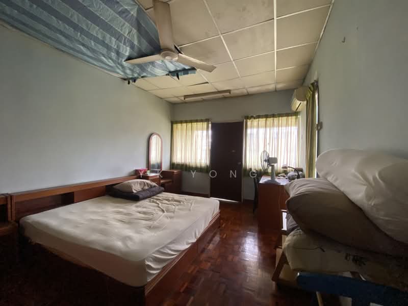 Rumah Teres 2 Tingkat untuk Dijual di Taman Connaught (Cheras) - Yk Yong - Bedroom - PropertyGuru.com.my