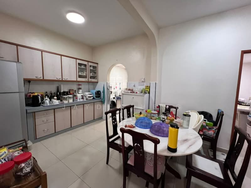 Rumah Teres 2 Tingkat untuk Dijual di SS 23, Taman Sea (Petaling Jaya) - Jayden Heng - Kitchen - PropertyGuru.com.my