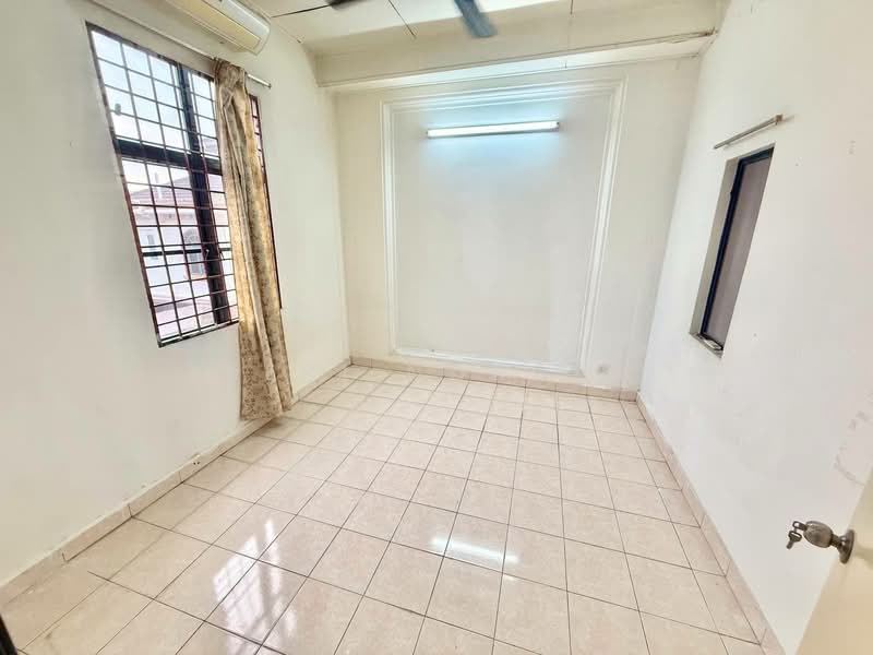 2.5-storey Terraced House for Sale in Seksyen 7 (Shah Alam) - Seri Nordin - PropertyGuru.com.my