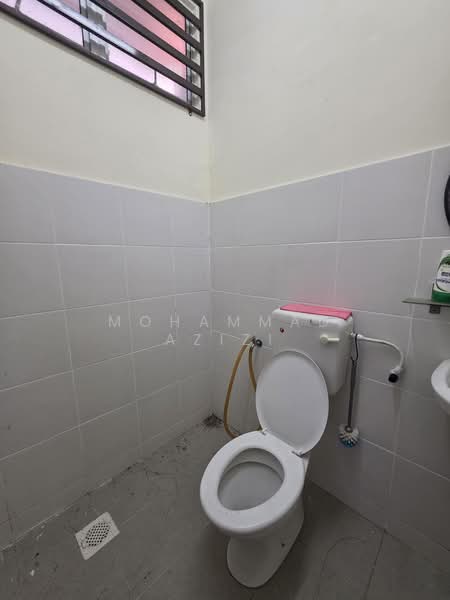 Semi-Detached House for Sale in Taman Seri Inderapura (Kuantan) - Mohammad Azizi - PropertyGuru.com.my