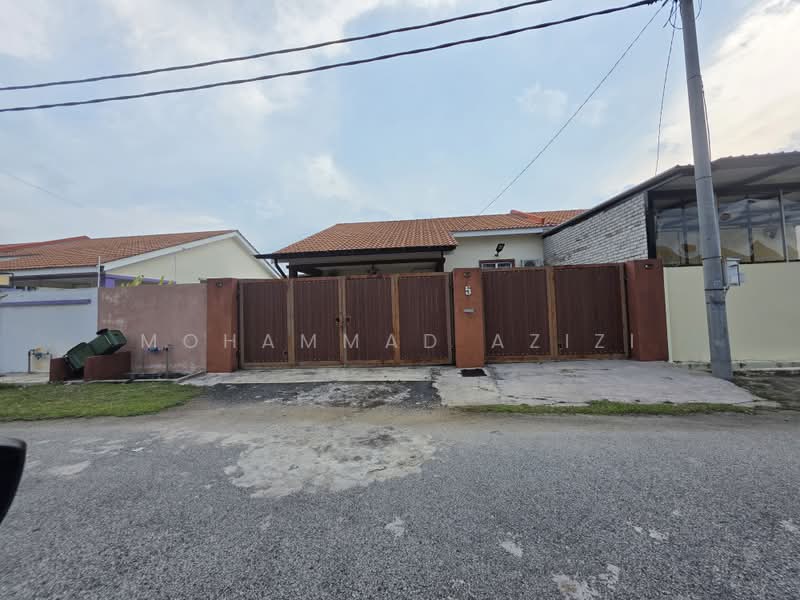 Semi-Detached House for Sale in Taman Seri Inderapura (Kuantan) - Mohammad Azizi - PropertyGuru.com.my