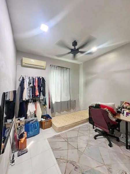 2-storey Terraced House for Sale in Setia Tropika (Johor Bahru) - Cavin Sim - Bedroom - PropertyGuru.com.my