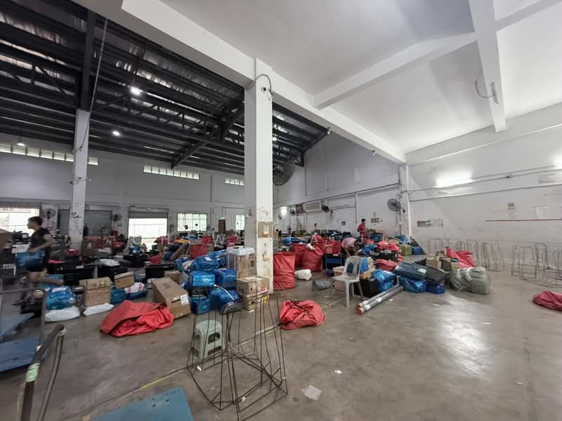 Terrace Factory for Sale in Kawasan Perindustrian Tiong Nam (Tebrau) - Chew Jia Jia - Interior - PropertyGuru.com.my