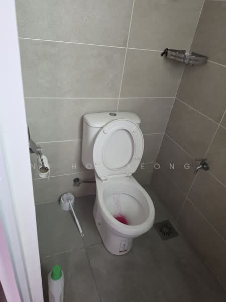 Condominium for Rent at Hillcrest Heights - Ng Hon Keong - Bathroom - PropertyGuru.com.my