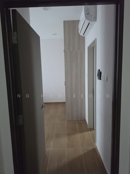 Condominium for Rent at Hillcrest Heights - Ng Hon Keong - Corridor - PropertyGuru.com.my
