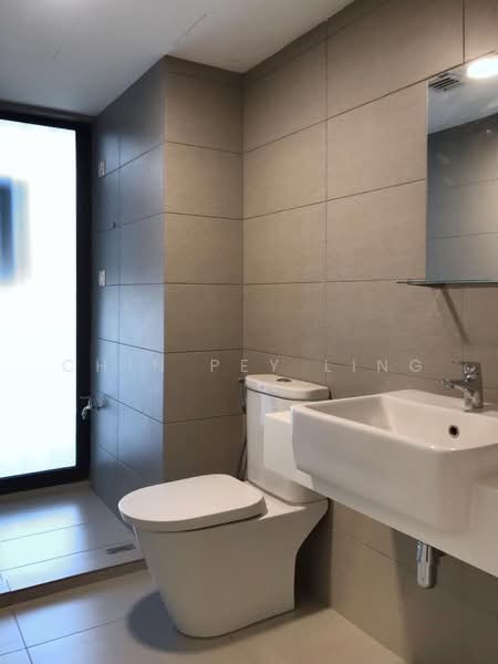 Servis Apartment untuk Dijual di EkoCheras Service Residences - Chin Pey Ling - Bathroom - PropertyGuru.com.my