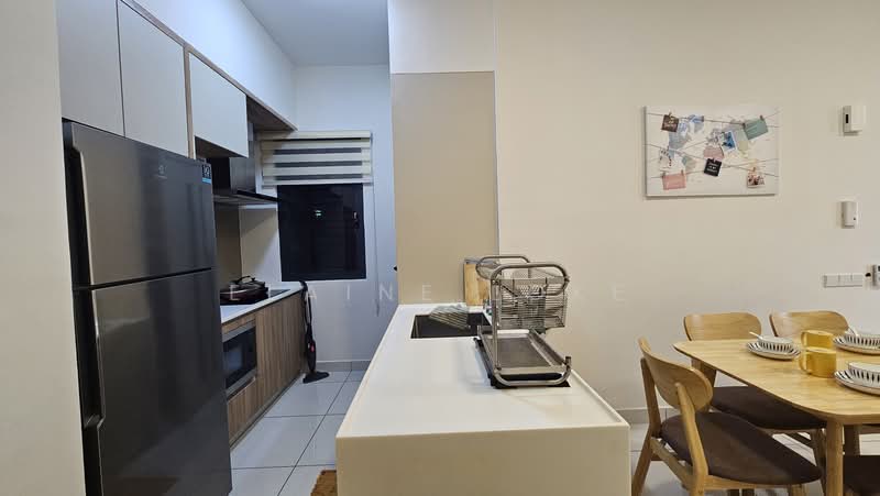Servis Apartment untuk Dijual di Millerz Square Serviced Residence - Elaine Loke - Kitchen - PropertyGuru.com.my