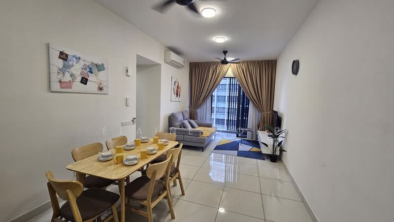 Servis Apartment untuk Dijual di Millerz Square Serviced Residence - Elaine Loke - Living Room - PropertyGuru.com.my