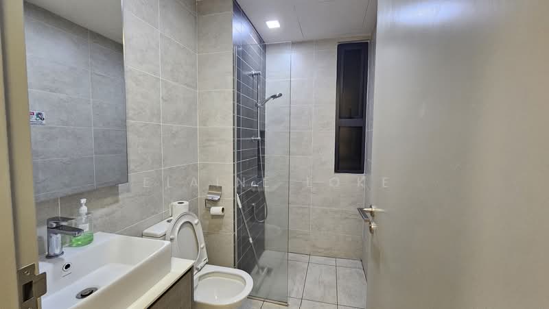 Servis Apartment untuk Dijual di Millerz Square Serviced Residence - Elaine Loke - Bathroom - PropertyGuru.com.my