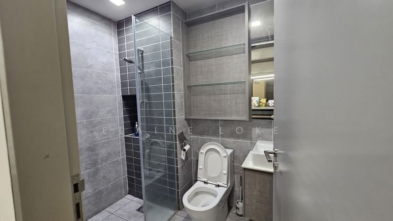 Servis Apartment untuk Dijual di Millerz Square Serviced Residence - Elaine Loke - Bathroom - PropertyGuru.com.my