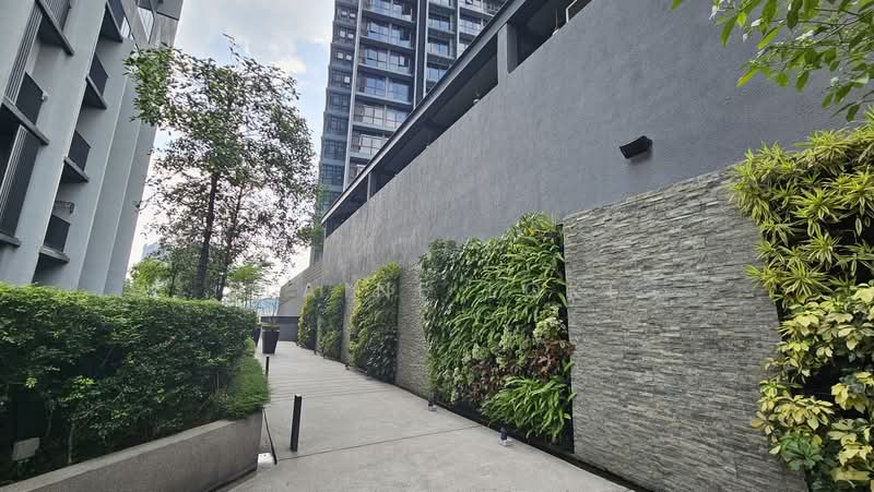 Servis Apartment untuk Dijual di Millerz Square Serviced Residence - Elaine Loke - Exterior - PropertyGuru.com.my