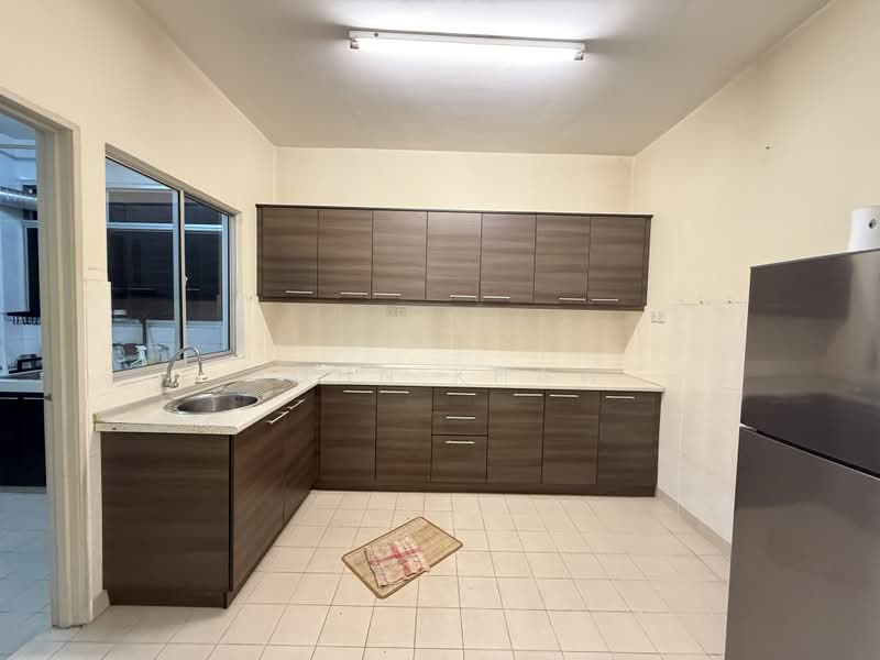 Kondominium untuk Dijual di Kinrara Mas - John Khaw - Kitchen - PropertyGuru.com.my
