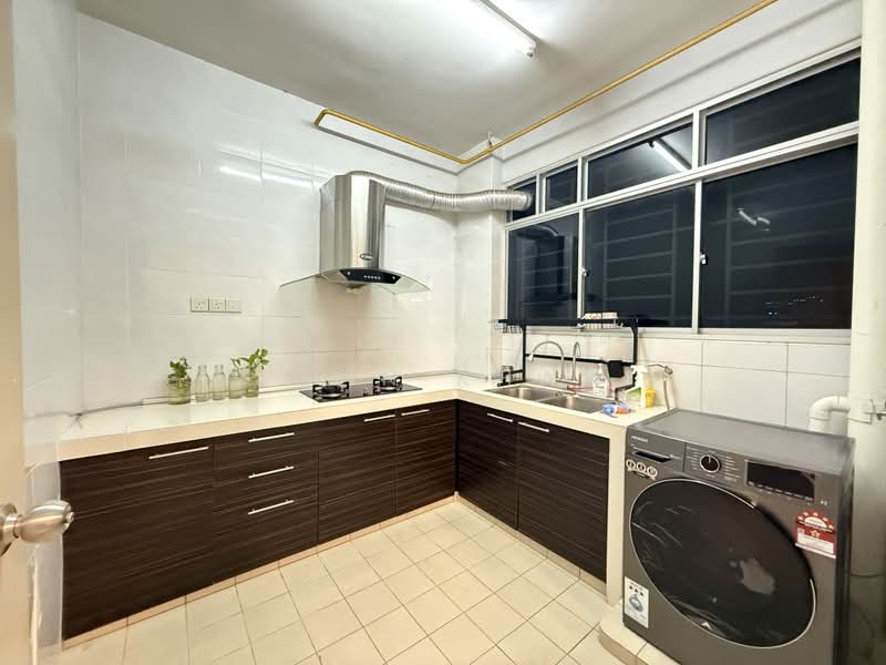 Kondominium untuk Dijual di Kinrara Mas - John Khaw - Kitchen - PropertyGuru.com.my