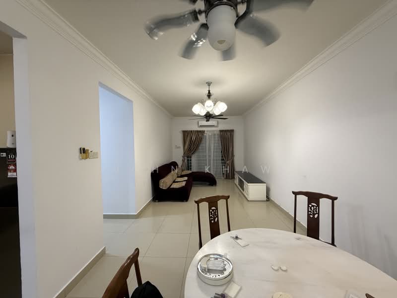 Kondominium untuk Dijual di Kinrara Mas - John Khaw - Living Room - PropertyGuru.com.my