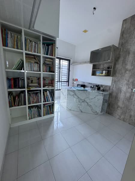 Rumah Teres 2 Tingkat untuk Dijual di Setia Tropika (Johor Bahru) - Jaffrey . - PropertyGuru.com.my