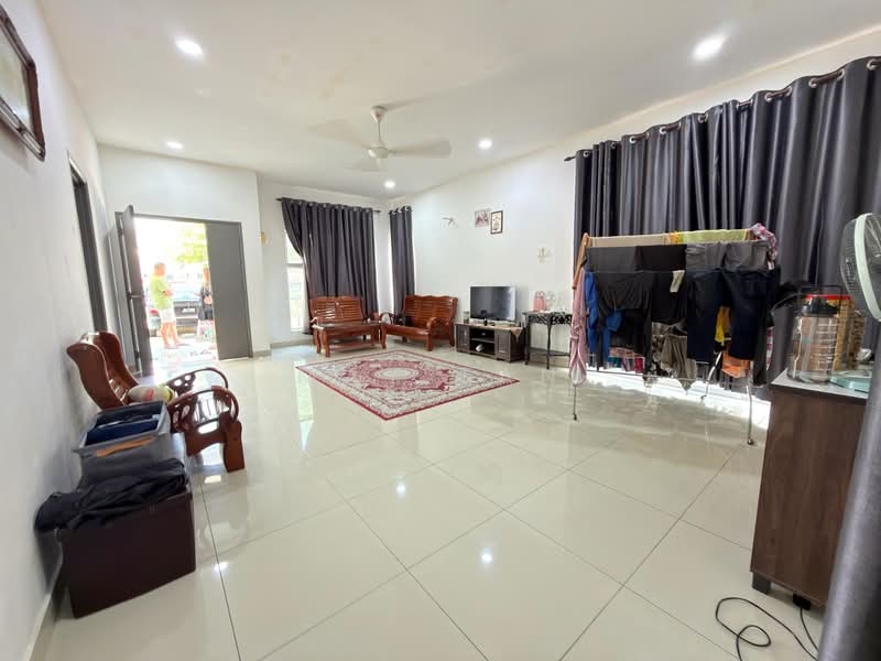 Rumah Banglo untuk Dijual di Taman Sri Lambak (Kluang) - May Tan - PropertyGuru.com.my