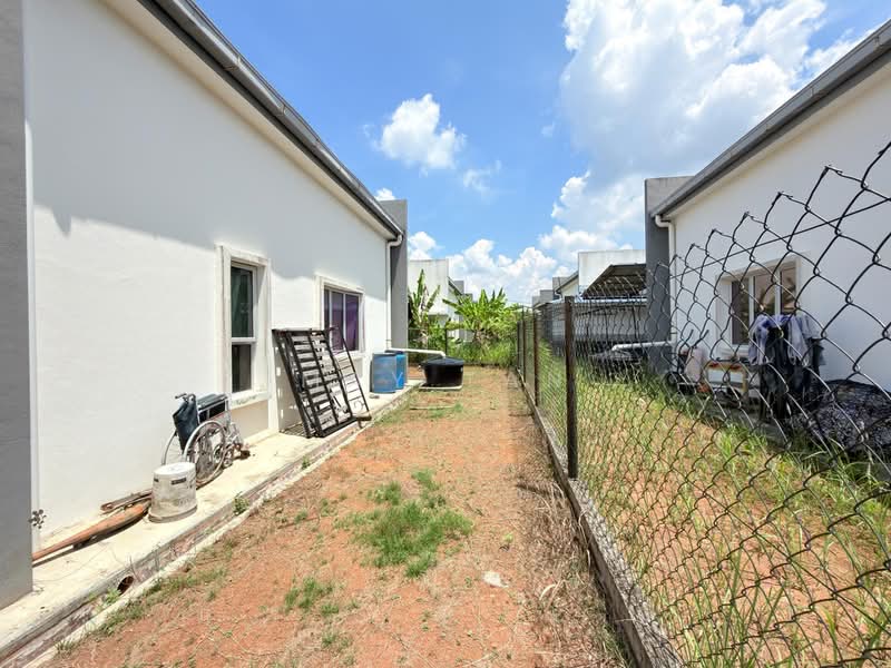 Rumah Banglo untuk Dijual di Taman Sri Lambak (Kluang) - May Tan - PropertyGuru.com.my