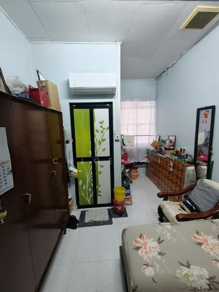 Rumah Teres 2 Tingkat untuk Dijual di Taman Muhibbah (Kulai) - Chloe Lai - Bedroom - PropertyGuru.com.my