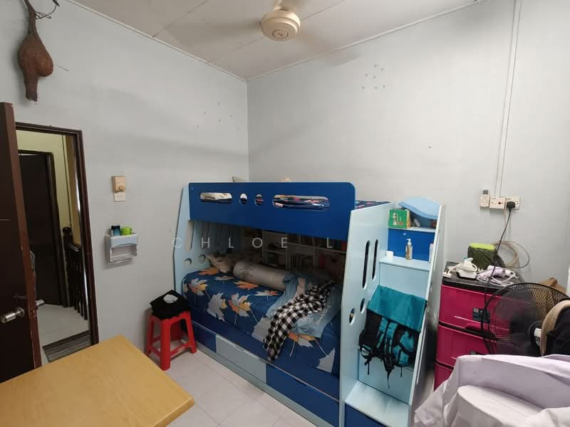 Rumah Teres 2 Tingkat untuk Dijual di Taman Muhibbah (Kulai) - Chloe Lai - Bedroom - PropertyGuru.com.my