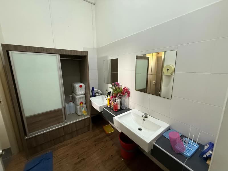 Shop for Sale in Masai (Johor) - Teik Shen - Bathroom - PropertyGuru.com.my