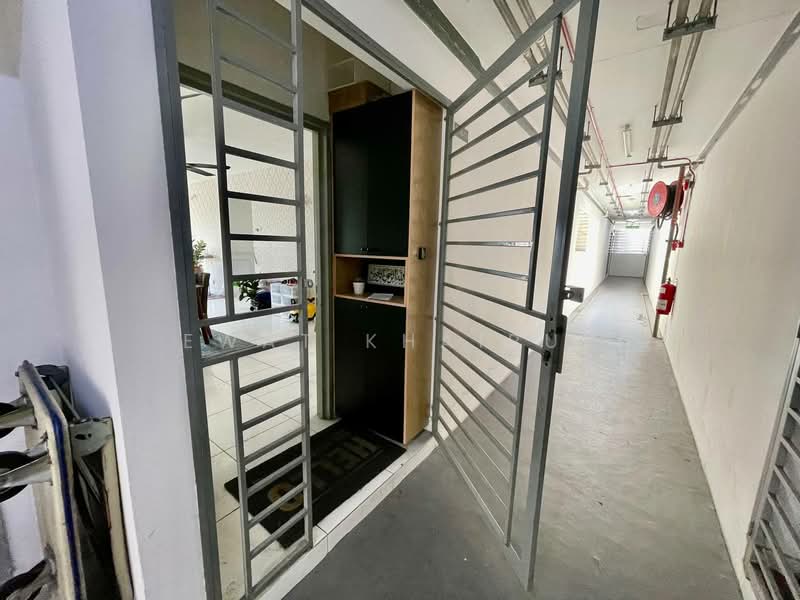 Pangsapuri untuk Dijual di Gapura Bayu - Ewat Khairul - Entrance - PropertyGuru.com.my
