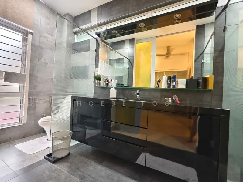 Bungalow for Sale in Taman Century (Johor Bahru) - Phoebe Foo - Bathroom - PropertyGuru.com.my