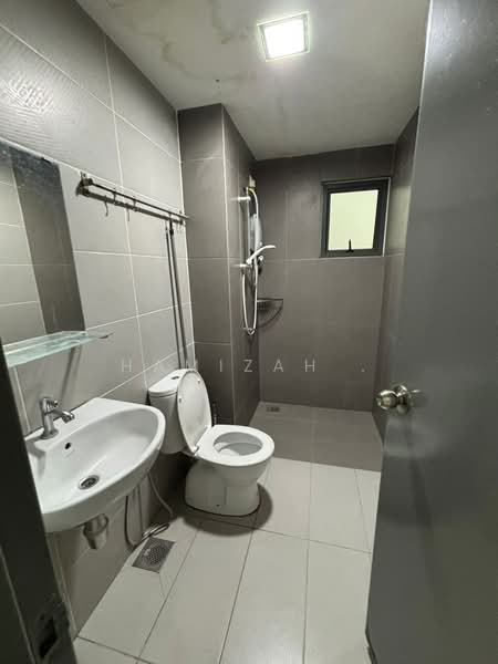 Servis Apartment untuk Disewa di Almyra Residences - Hamizah . - Bathroom - PropertyGuru.com.my