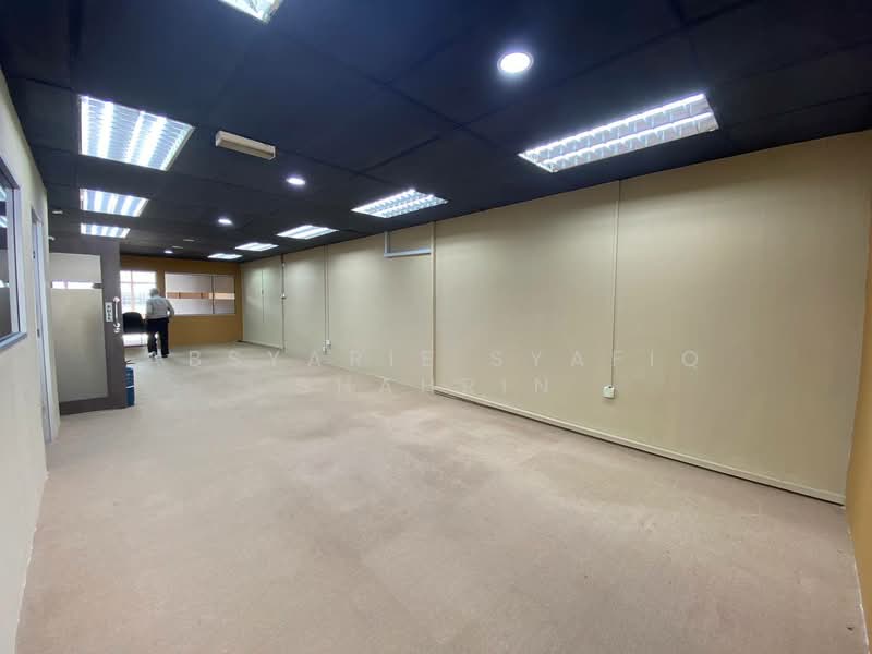 Shop / Office for Rent in Seksyen 13 (Shah Alam) - Absyarie Syafiq Shahrin - Interior - PropertyGuru.com.my
