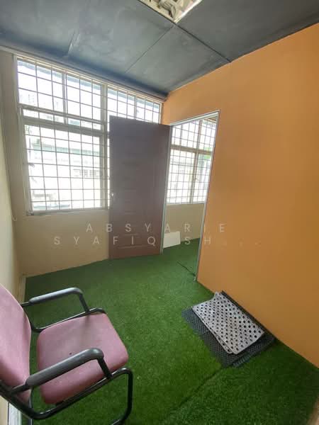 Shop / Office for Rent in Seksyen 13 (Shah Alam) - Absyarie Syafiq Shahrin - Interior - PropertyGuru.com.my