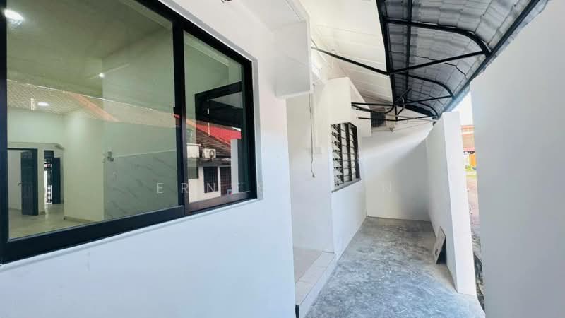 Rumah Teres 1 Tingkat untuk Dijual di Taman Perling (Perling) - Erness Tan - Exterior - PropertyGuru.com.my