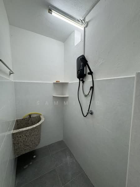 1-storey Terraced House for Rent in Taman Kimsar (Perai) - Sammi SC - Bathroom - PropertyGuru.com.my