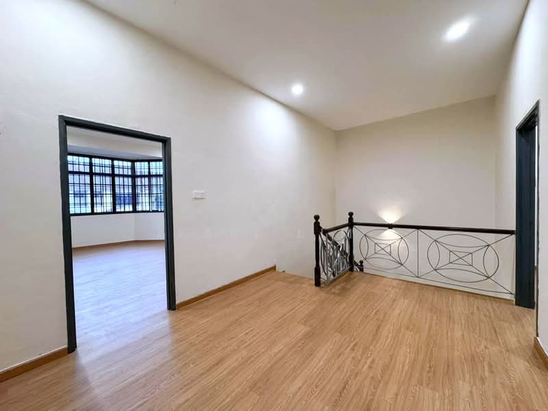 Rumah Teres 2 Tingkat untuk Dijual di Taman Dato' Chellam (Ulu Tiram) - Karl Lim - Interior - PropertyGuru.com.my