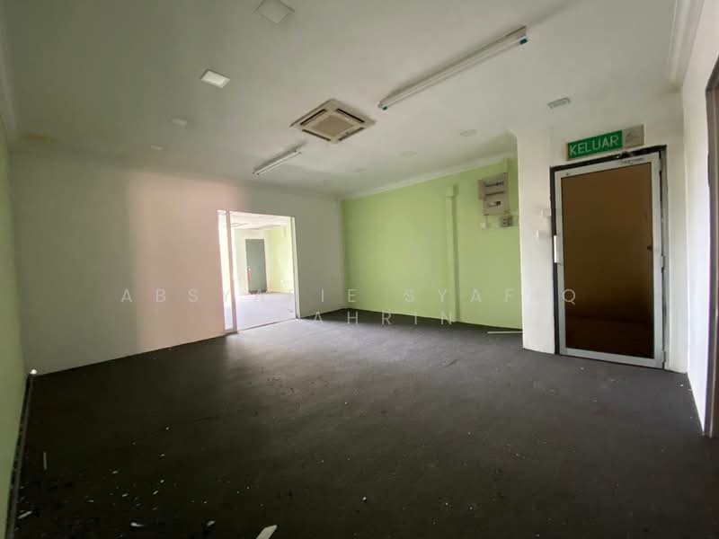 Shop / Office for Rent in Seksyen 13 (Shah Alam) - Absyarie Syafiq Shahrin - Interior - PropertyGuru.com.my