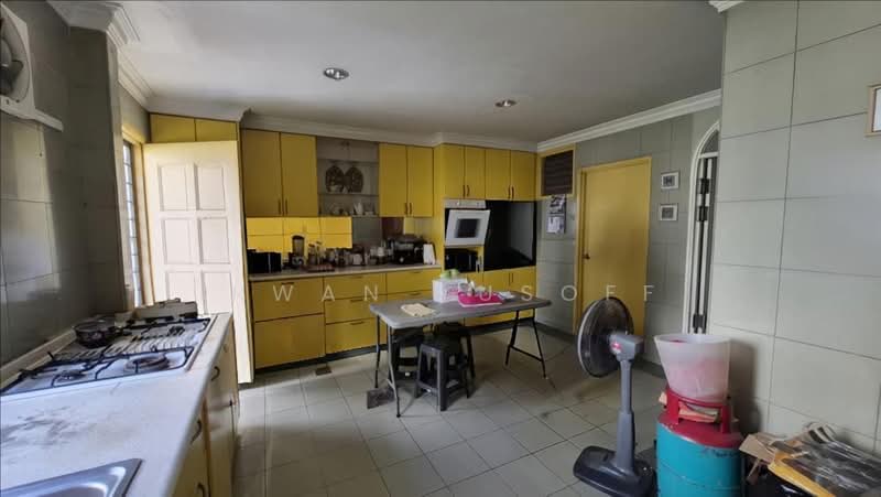 Rumah Teres 2 Tingkat untuk Dijual di Seksyen 13 (Shah Alam) - Irwan Yusoff - Kitchen - PropertyGuru.com.my