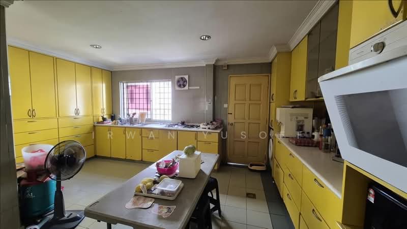 Rumah Teres 2 Tingkat untuk Dijual di Seksyen 13 (Shah Alam) - Irwan Yusoff - Kitchen - PropertyGuru.com.my