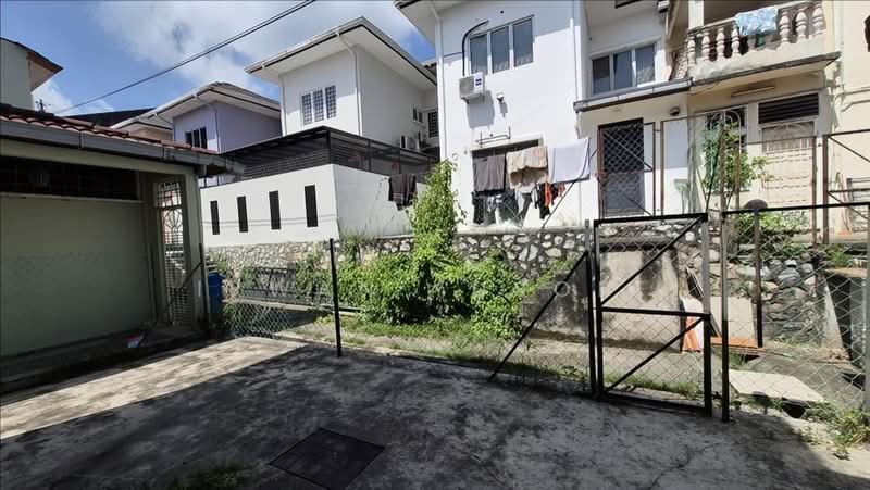 Rumah Teres 2 Tingkat untuk Dijual di Seksyen 13 (Shah Alam) - Irwan Yusoff - Exterior - PropertyGuru.com.my
