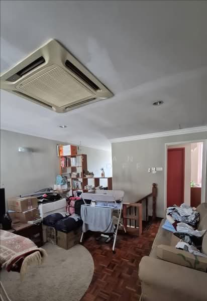 Rumah Teres 2 Tingkat untuk Dijual di Seksyen 13 (Shah Alam) - Irwan Yusoff - Living Room - PropertyGuru.com.my