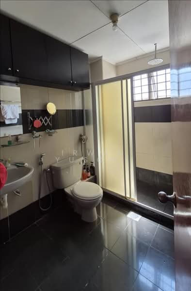Rumah Teres 2 Tingkat untuk Dijual di Seksyen 13 (Shah Alam) - Irwan Yusoff - Bathroom - PropertyGuru.com.my