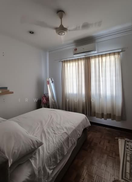 Rumah Teres 2 Tingkat untuk Dijual di Seksyen 13 (Shah Alam) - Irwan Yusoff - Bedroom - PropertyGuru.com.my