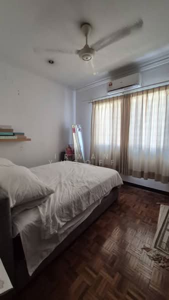 Rumah Teres 2 Tingkat untuk Dijual di Seksyen 13 (Shah Alam) - Irwan Yusoff - Bedroom - PropertyGuru.com.my